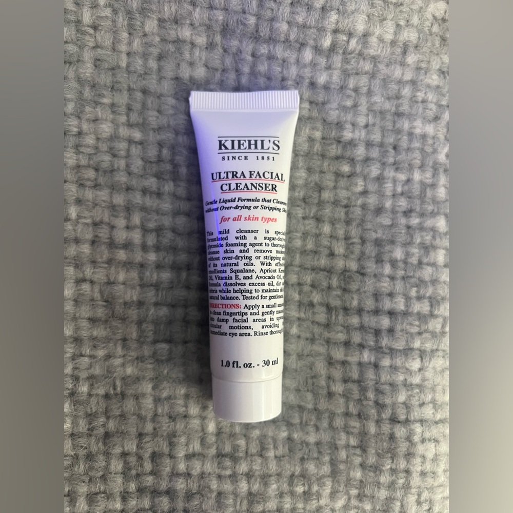 Kiehls: Ultra Facial Cleanser (1 floz)